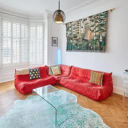 アパート Host & - The Artists Pad Too