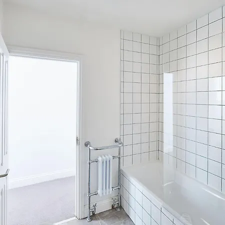 Host & - The Artists Pad Too アパート ソルトバーン・バイ・ザ・シー